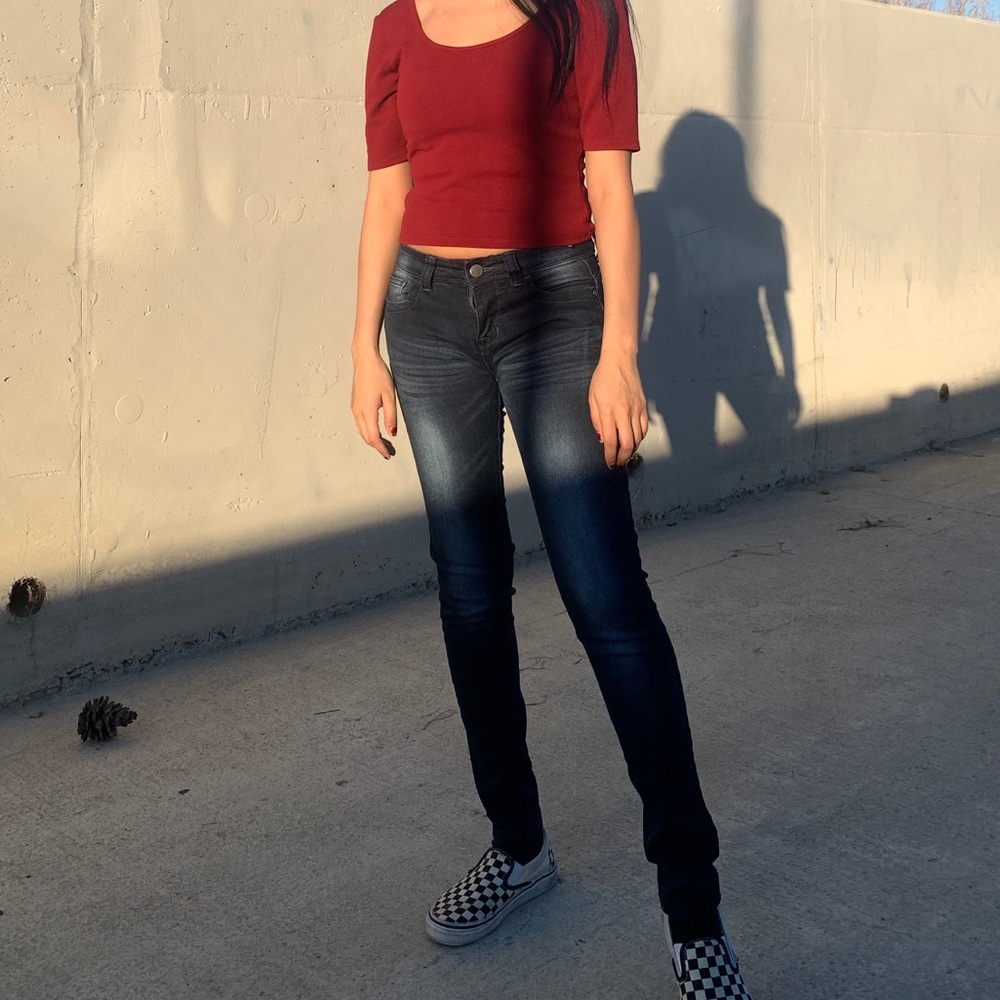 Red crop top ❤️/burgundy